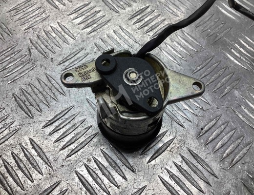 Кнопка открытия багажника Audi 100 C4 (4A) 1990-1995  Audi 100 100 C4 (4A) 1990-1995