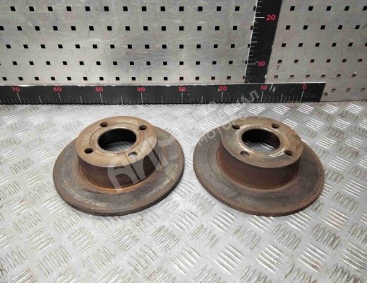 Диск тормозной задний Audi 80 B4 (8C) 1991-1995  Audi 80 80 B4 (8C) 1991-1995