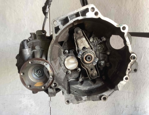 КПП механическая (МКПП) 5-ступенчатая Volkswagen Polo IV (9N) 2005-2009 рестайлинг  Volkswagen Polo Polo IV (9N) 2005-2009 рестайлинг