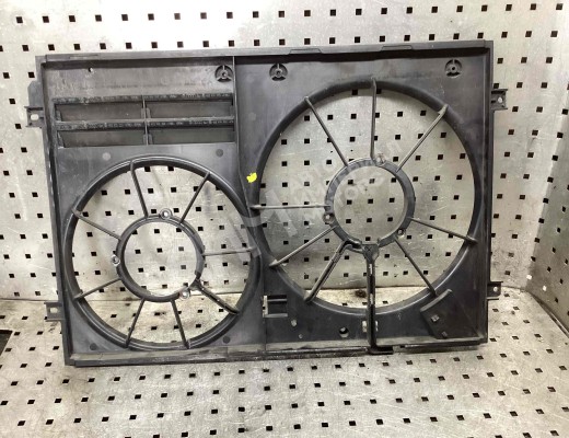 Диффузор вентилятора Volkswagen Golf V (1K) 2004-2009  Volkswagen Golf Golf V (1K) 2004-2009