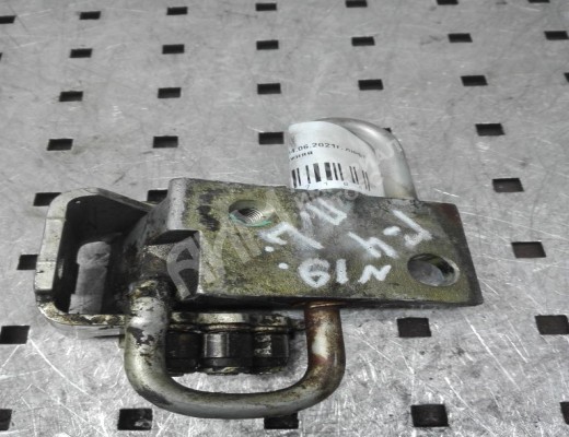 Петля двери передней левой Volkswagen Golf IV (1J) 1997-2004  Volkswagen Golf Golf IV (1J) 1997-2004