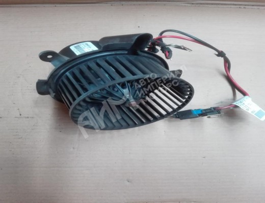 Моторчик печки Peugeot 307 (3A/3H) 2005-2008 рестайлинг  Peugeot 307 307 (3A/3H) 2005-2008 рестайлинг