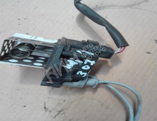 Реле вентилятора Peugeot 307 (3A/3H) 2001-2005  Peugeot 307 307 (3A/3H) 2001-2005