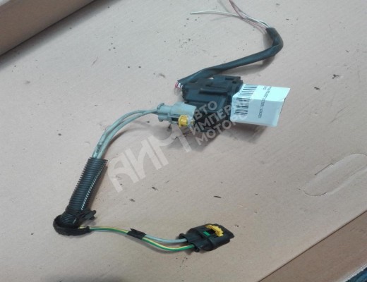 Реле вентилятора Peugeot 307 (3A/3H) 2001-2005  Peugeot 307 307 (3A/3H) 2001-2005