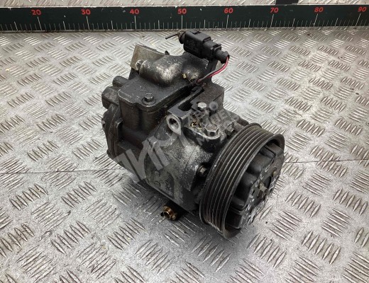 Компрессор кондиционера Volkswagen Polo IV (9N) 2001-2005  Volkswagen Polo Polo IV (9N) 2001-2005