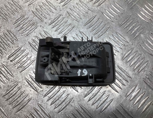 Ручка крышки багажника Mercedes ML (W163) 2001-2005 рестайлинг  Mercedes ML ML (W163) 2001-2005 рестайлинг