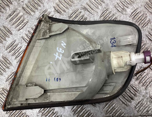 Поворотник правый Audi 100 C4 (4A) 1990-1995  Audi 100 100 C4 (4A) 1990-1995