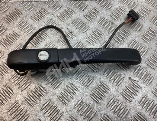 Ручка наружная передняя правая Volkswagen Passat B4 (3A) 1993-1997  Volkswagen Passat Passat B4 (3A) 1993-1997