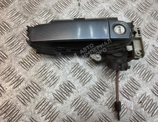 Ручка наружная передняя левая  Audi A4 B6 (8EC, 8E5) 2000-2006