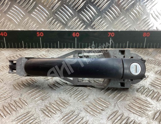 Ручка наружная передняя левая Volkswagen Golf IV (1J) 1997-2004  Volkswagen Golf Golf IV (1J) 1997-2004