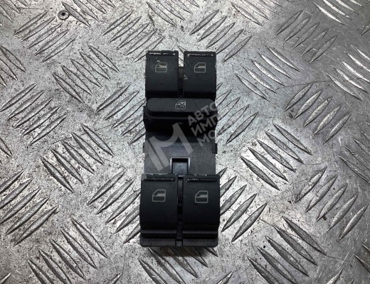 Блок управления стеклоподъемниками Volkswagen Golf V (1K) 2004-2009  Volkswagen Golf Golf V (1K) 2004-2009