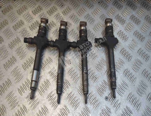 Форсунка Mazda 3 I (BK) 2003-2009  Mazda 3 3 I (BK) 2003-2009