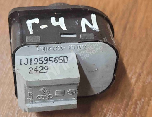 Джойстик регулировки зеркал Volkswagen Golf IV (1J) 1997-2004  Volkswagen Golf Golf IV (1J) 1997-2004