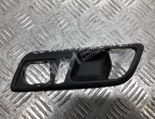 Ручка внутренняя передняя левая Volkswagen Polo IV (9N) 2001-2005  Volkswagen Polo Polo IV (9N) 2001-2005
