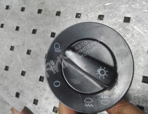 Переключатель света Volkswagen Golf IV (1J) 1997-2004  Volkswagen Golf Golf IV (1J) 1997-2004