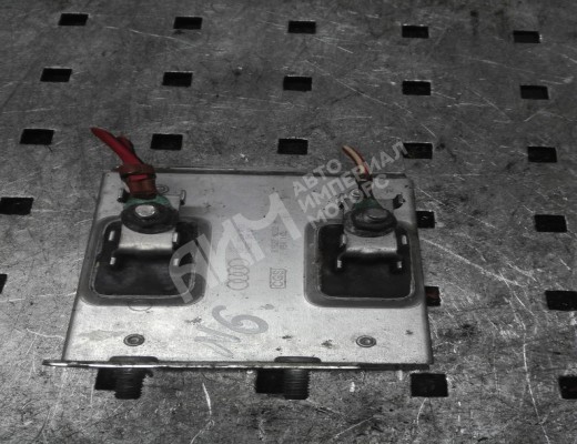 Сопротивление вентилятора охлаждения Volkswagen Passat B5+ (3B) 2000-2005 рестайлинг  Volkswagen Passat Passat B5+ (3B) 2000-2005 рестайлинг