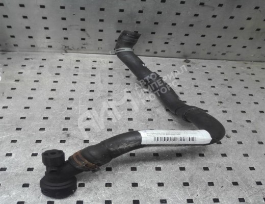 Патрубок радиатора Volkswagen Fox (5Z) 2003-2011  Volkswagen Fox Fox (5Z) 2003-2011