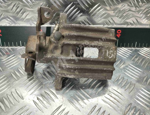 Суппорт задний правый Volkswagen Passat B5+ (3B) 2000-2005 рестайлинг  Volkswagen Passat Passat B5+ (3B) 2000-2005 рестайлинг