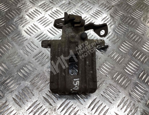 Суппорт задний правый Volkswagen Passat B5+ (3B) 2000-2005 рестайлинг  Volkswagen Passat Passat B5+ (3B) 2000-2005 рестайлинг