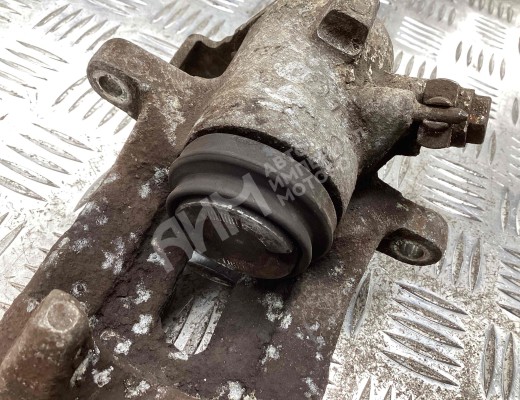 Суппорт задний левый Audi A4 B6 (8EC, 8E5) 2000-2004  Audi A4 A4 B6 (8EC, 8E5) 2000-2004