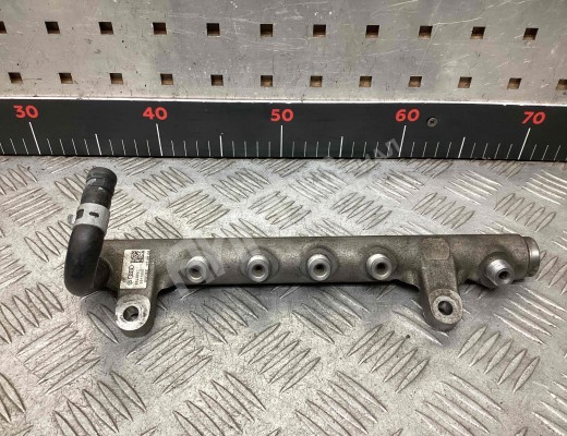 Топливная рампа Volkswagen Passat B6 (3C) 2005-2010  Volkswagen Passat Passat B6 (3C) 2005-2010