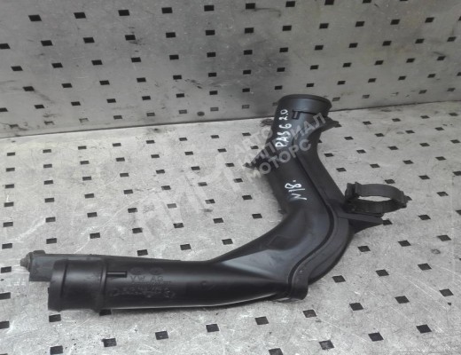 Патрубок интеркулера Volkswagen Passat B6 (3C) 2005-2010  Volkswagen Passat Passat B6 (3C) 2005-2010