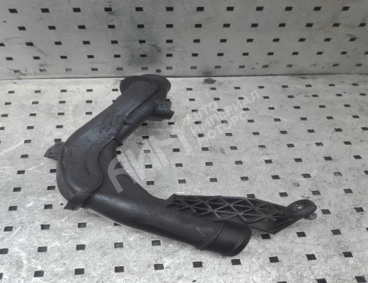 Патрубок интеркулера Volkswagen Passat B6 (3C) 2005-2010  Volkswagen Passat Passat B6 (3C) 2005-2010