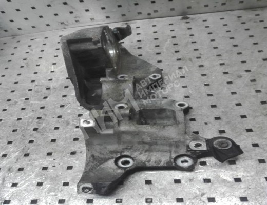 Кронштейн генератора Volkswagen Passat B6 (3C) 2005-2010  Volkswagen Passat Passat B6 (3C) 2005-2010