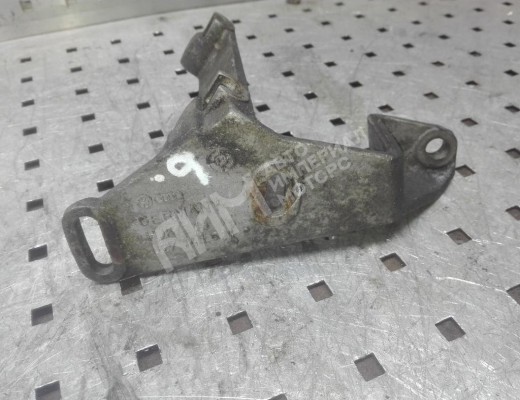 Кронштейн гидроусилителя Volkswagen Passat B3 1988-1993  Volkswagen Passat Passat B3 1988-1993