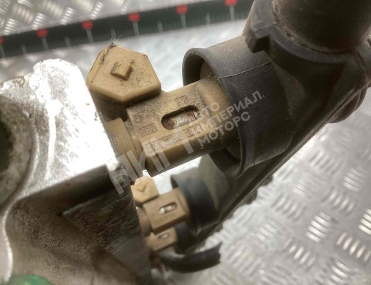 Форсунка Volvo V70 II (SW) 2000-2008  Volvo V70 V70 II (SW) 2000-2008