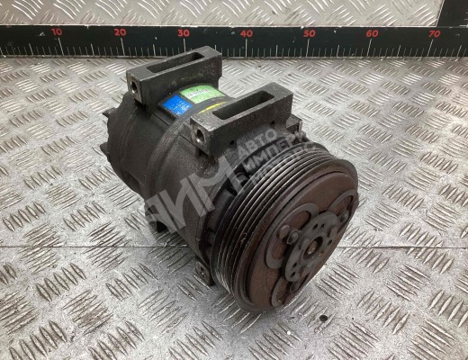 Компрессор кондиционера Volvo V70 II (SW) 2000-2008  Volvo V70 V70 II (SW) 2000-2008