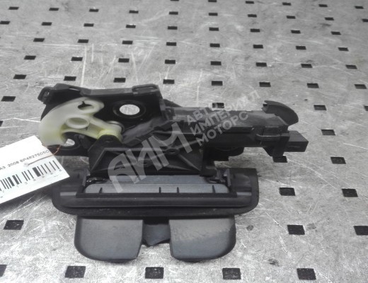 Замок багажника Audi A3 II (8P) 2005-2008 рестайлинг  Audi A3 A3 II (8P) 2005-2008 рестайлинг