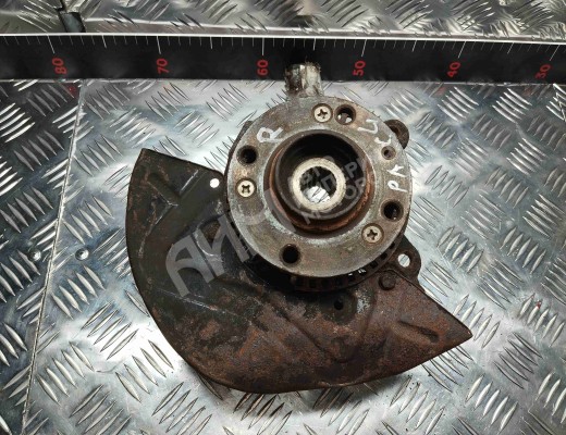 Ступица передняя правая Volkswagen Passat B4 (3A) 1993-1997  Volkswagen Passat Passat B4 (3A) 1993-1997