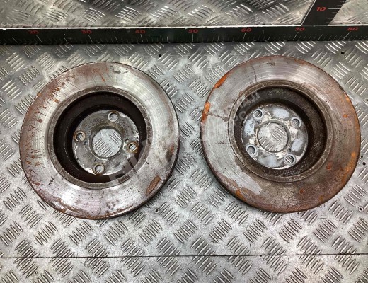 Диск тормозной передний Toyota Corolla (E120) 2001-2007  Toyota Corolla Corolla (E120) 2001-2007