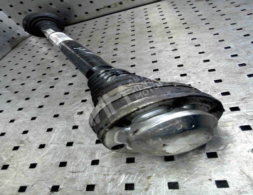 Полуось передняя правая (приводной вал, ШРУС) Volkswagen Passat B6 (3C) 2005-2010  Volkswagen Passat Passat B6 (3C) 2005-2010