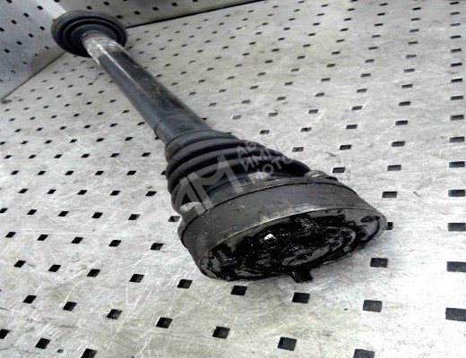 Полуось передняя правая (приводной вал, ШРУС) Volkswagen Golf IV (1J) 1997-2004  Volkswagen Golf Golf IV (1J) 1997-2004