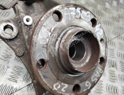 Ступица передняя левая Volkswagen Passat B6 (3C) 2005-2010  Volkswagen Passat Passat B6 (3C) 2005-2010