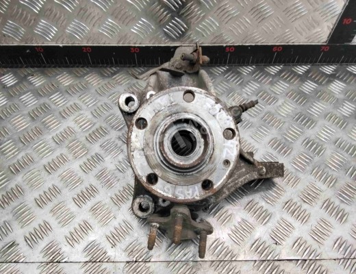 Ступица передняя левая Volkswagen Passat B6 (3C) 2005-2010  Volkswagen Passat Passat B6 (3C) 2005-2010