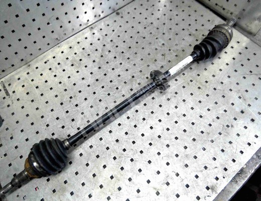Полуось передняя правая (приводной вал, ШРУС) Opel Astra G 1998-2004  Opel Astra Astra G 1998-2004