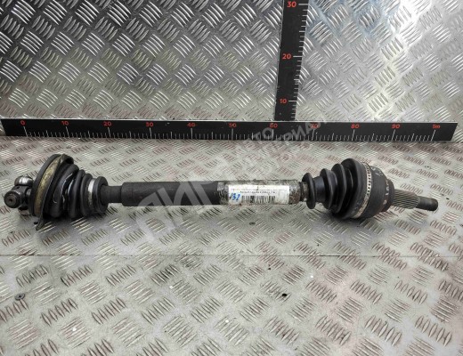 Полуось передняя левая (приводной вал, ШРУС) Renault Laguna II (X74) 2001-2005  Renault Laguna Laguna II (X74) 2001-2005