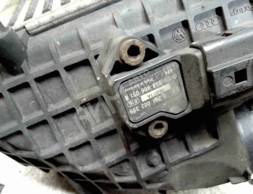 Интеркулер Audi A4 B6 (8EC, 8E5) 2000-2004  Audi A4 A4 B6 (8EC, 8E5) 2000-2004