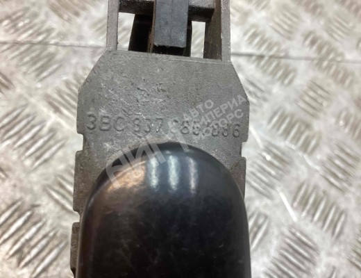 Ручка наружная передняя левая Volkswagen Golf IV (1J) 1997-2004  Volkswagen Golf Golf IV (1J) 1997-2004