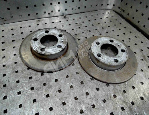 Диск тормозной задний Volkswagen Golf IV (1J) 1997-2004  Volkswagen Golf Golf IV (1J) 1997-2004