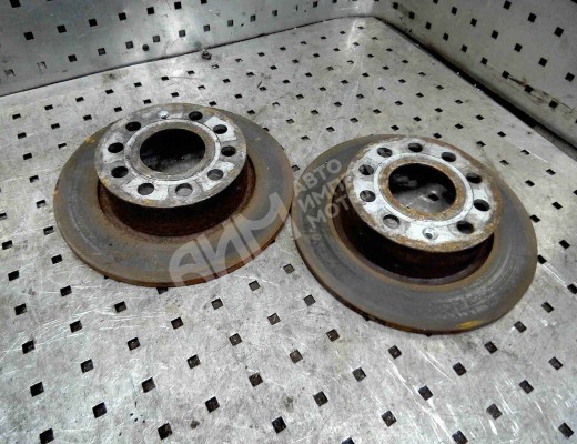 Диск тормозной задний Volkswagen Golf V (1K) 2004-2009  Volkswagen Golf Golf V (1K) 2004-2009