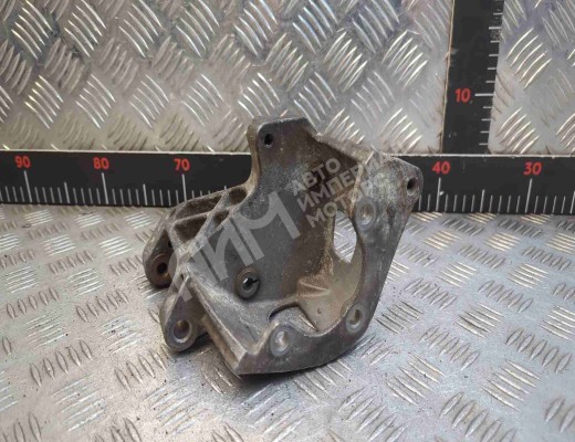 Кронштейн гидроусилителя Volkswagen Golf III (1H) 1991-1997  Volkswagen Golf Golf III (1H) 1991-1997