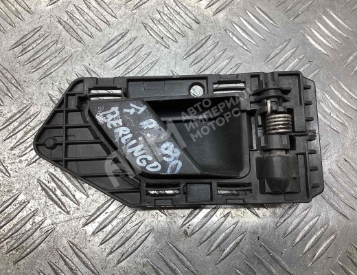 Ручка внутренняя передняя правая Citroen Berlingo I (MF) 2002-2008 рестайлинг  Citroen Berlingo Berlingo I (MF) 2002-2008 рестайлинг