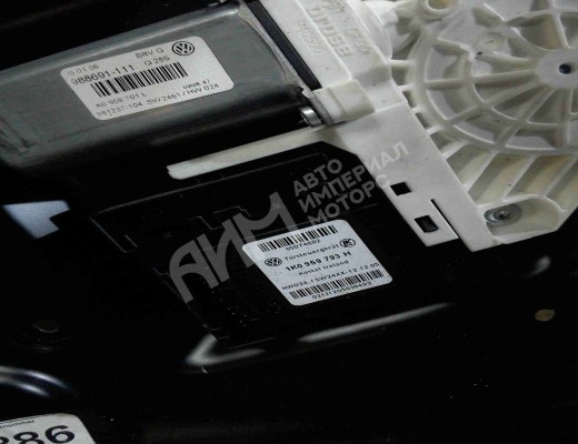 Стеклоподъемник передний левый Volkswagen Passat B6 (3C) 2005-2010  Volkswagen Passat Passat B6 (3C) 2005-2010