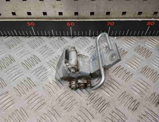Петля двери задней правой Volkswagen Passat B6 (3C) 2005-2010  Volkswagen Passat Passat B6 (3C) 2005-2010