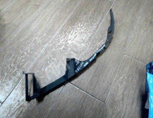 Крепление фары правой Mazda 6 I (GG) 2005-2007 рестайлинг  Mazda 6 6 I (GG) 2005-2007 рестайлинг