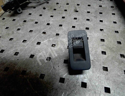 Кнопка стеклоподъемника заднего правого Volkswagen Touareg I (7L) 2002-2006  Volkswagen Touareg Touareg I (7L) 2002-2006